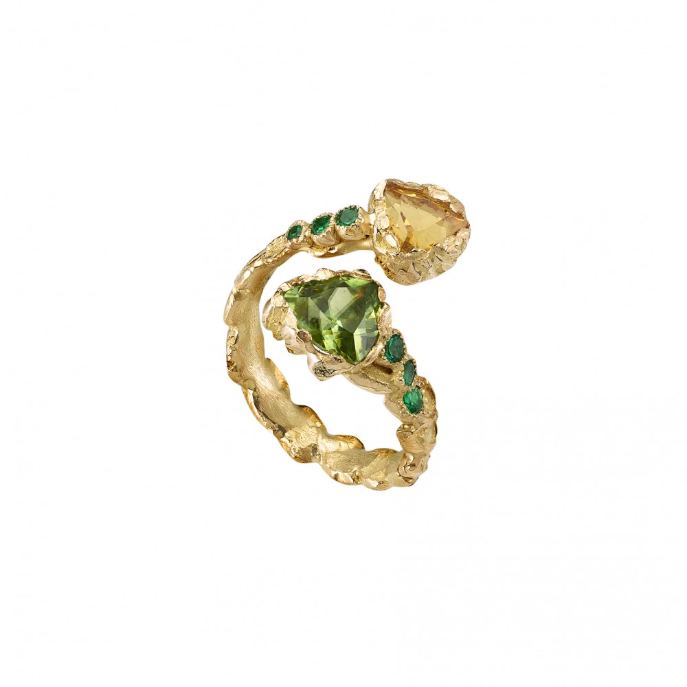 Harmony Ring by Anais Rheiner yellow gold peridot emeralds  yellos beryl